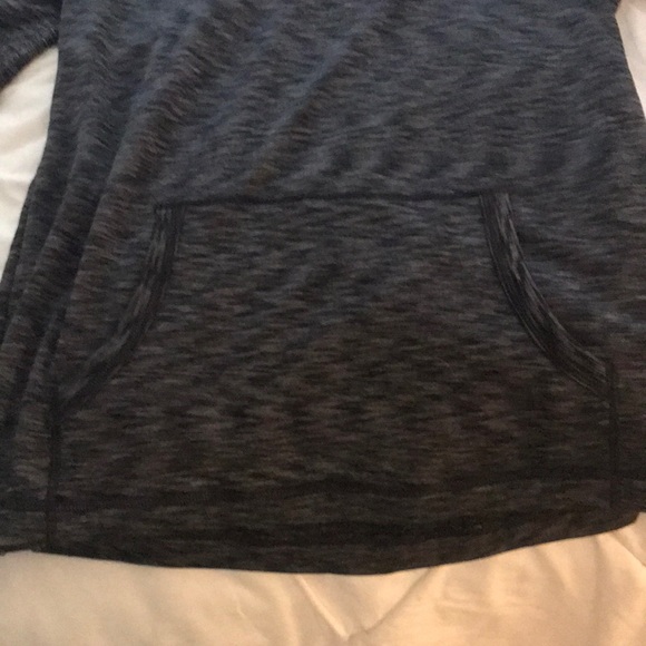 pullover jacket - Picture 3 of 3